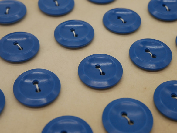 フランスプラスチック丸ボタン（ブルーM） 3個セット 4枚目の画像