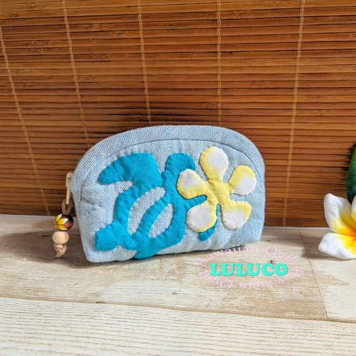 ハワイアンキルトのシンプルかわいいホヌと珊瑚のポーチPS4本体セット