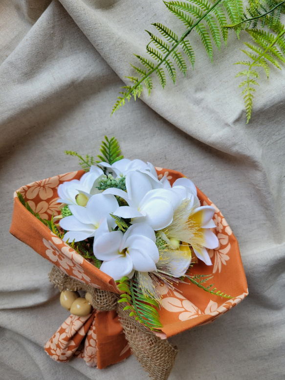 プルメリア(ホワイト)の花束 1枚目の画像