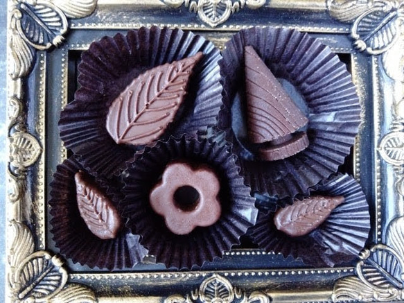 コニファーのチョコレート型（22）　シリコン型　シリコンモールド　お菓子　手作り　プレゼント 4枚目の画像