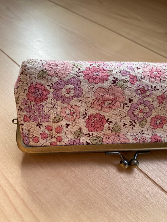 再販❺ yuwa ピンク花柄×ネイビー ペンがま口　スマートペンケース 7枚目の画像