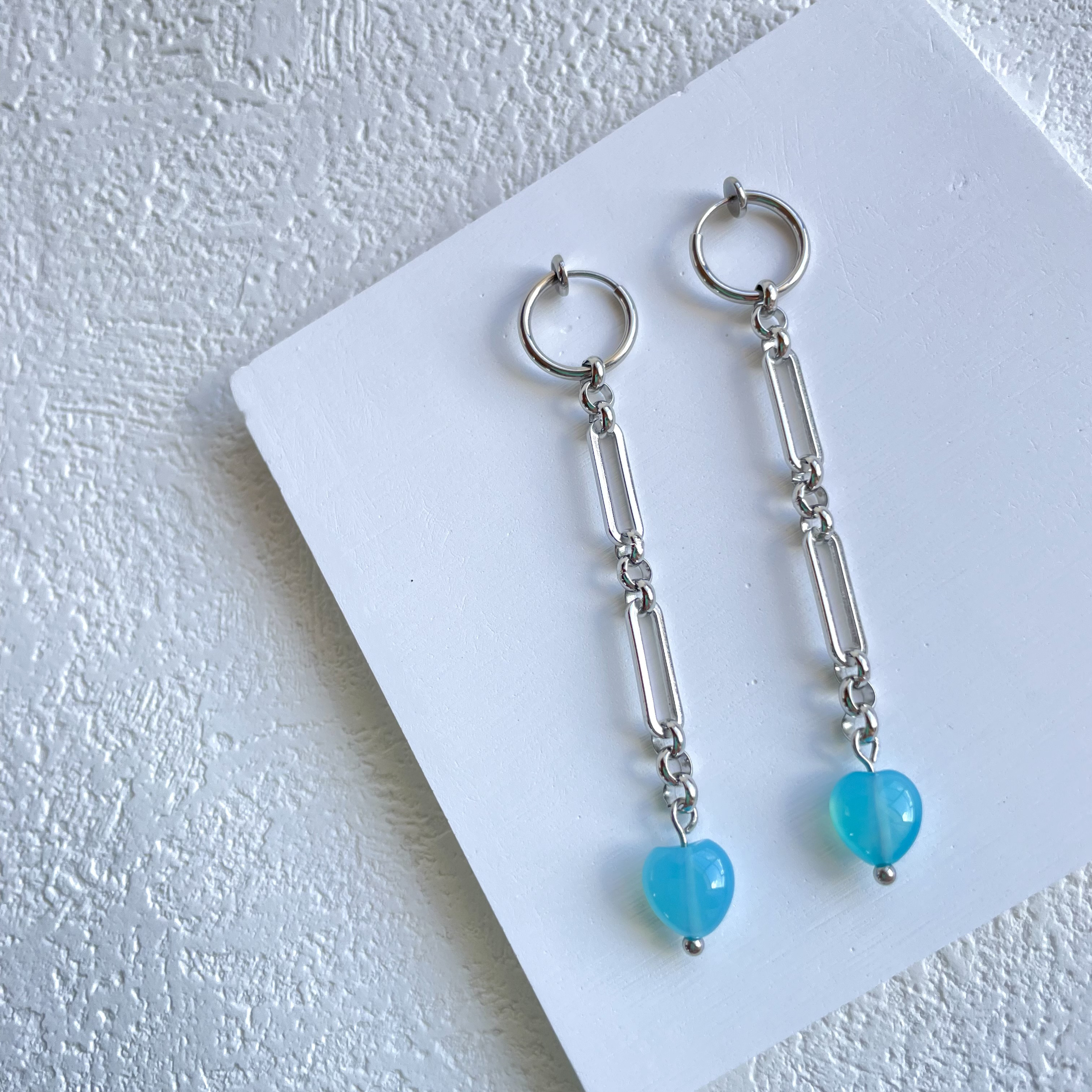 【金属アレルギー対応】シーブルーカルセドニー　イヤリングorピアス サージカルステンレス ハート