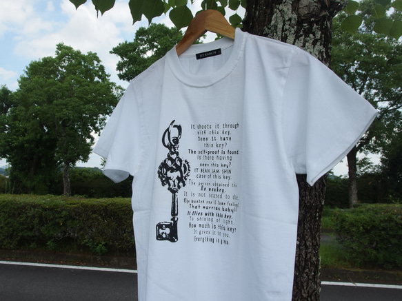 鍵Tシャツ　ホワイト　プレゼント　ペア　アウトドア　カワイイ　格好いい　カットソー　半袖　 2枚目の画像