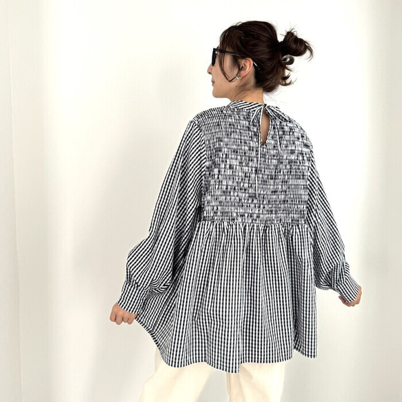 【SALE】シャーリングで顔周り華やか印象 バックリボン 長袖ブラウス 22651 18枚目の画像