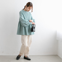【SALE】シャーリングで顔周り華やか印象 バックリボン 長袖ブラウス 22651 2枚目の画像
