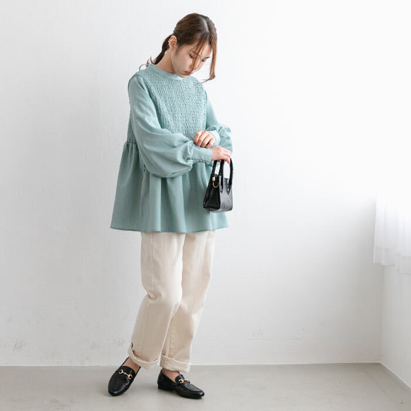【SALE】シャーリングで顔周り華やか印象 バックリボン 長袖ブラウス 22651 2枚目の画像
