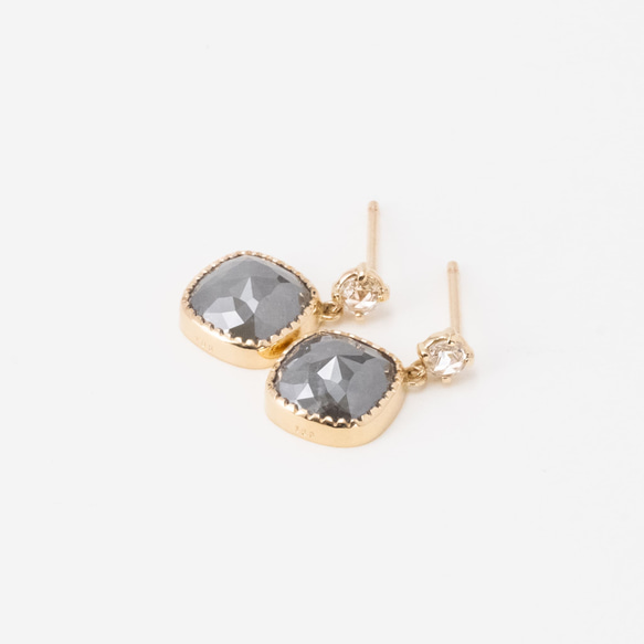 Charcoal Grey Diamond Drop Earrings 2枚目の画像