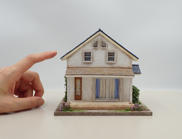 小さいお家　テラスのあるお家Ⅱ（ブルー）-1/50サイズ-                                     BC1479053179(11440円)