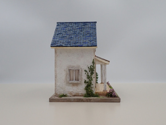 小さいお家　テラスのあるお家Ⅱ（ブルー）-1/50サイズ-                                     BC1479053179(11440円)