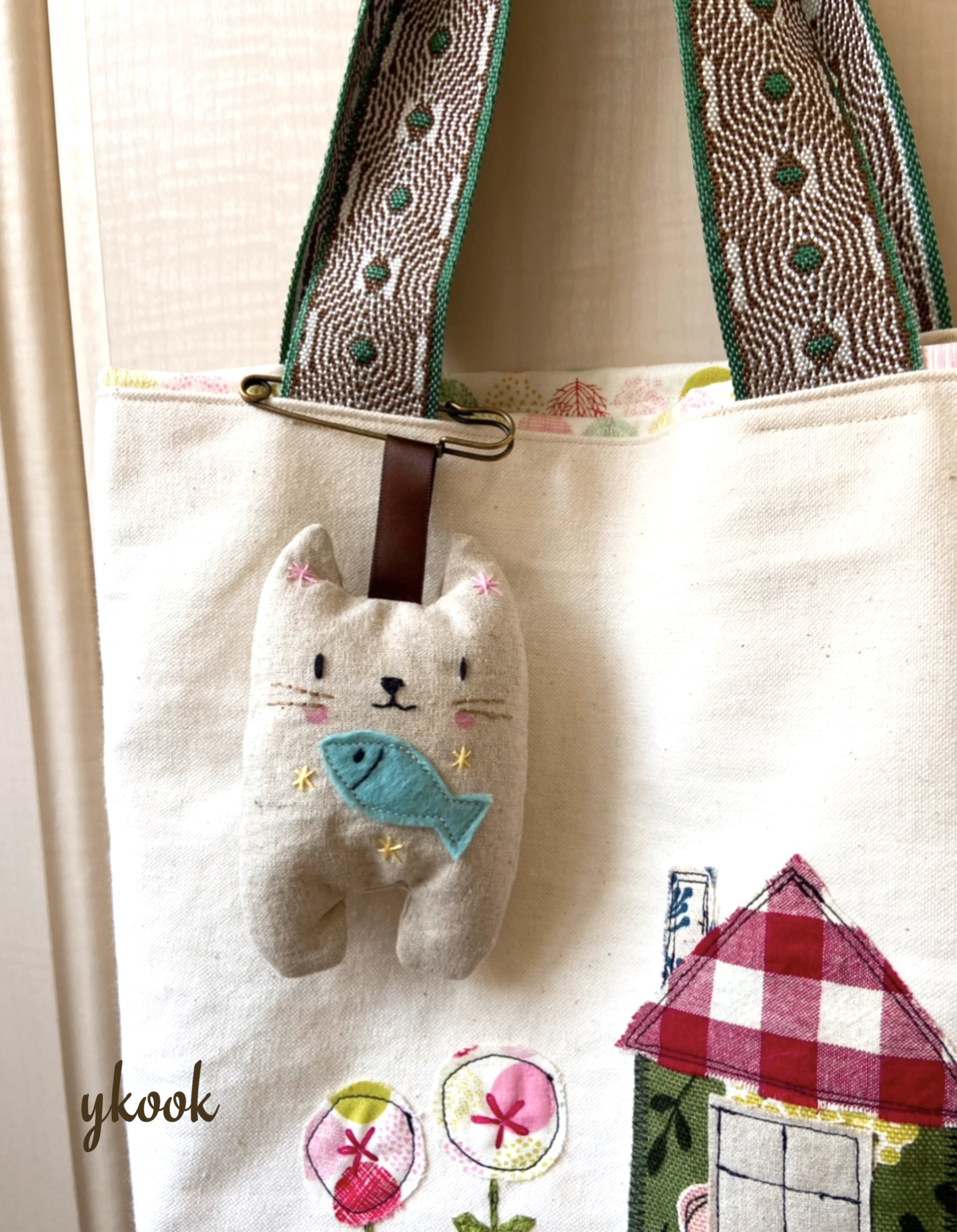 【新品正規品】 プレッツェル ぬいぐるみ バッグチャーム Amazon.co.jp: [Shinprona] プレッツェル型 笑顔 キーホルダー
