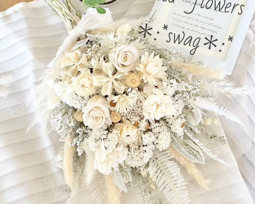 ドライフラワースワッグ　ホワイト系♡ 大きめ ドライフラワースワッグホワイト系♡ 大きめ