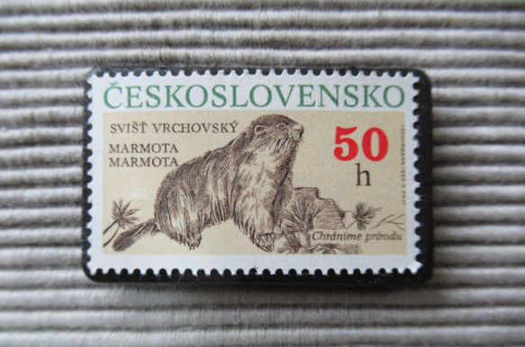 チェコスロバキア　動物切手ブローチ8184 1枚目の画像