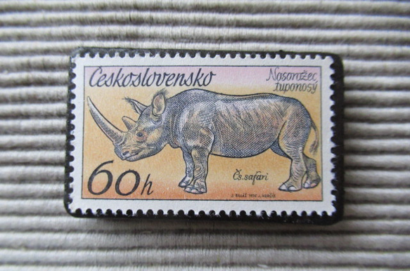チェコスロバキア　動物切手ブローチ8186 1枚目の画像