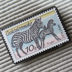 チェコスロバキア　動物切手ブローチ8187 2枚目の画像