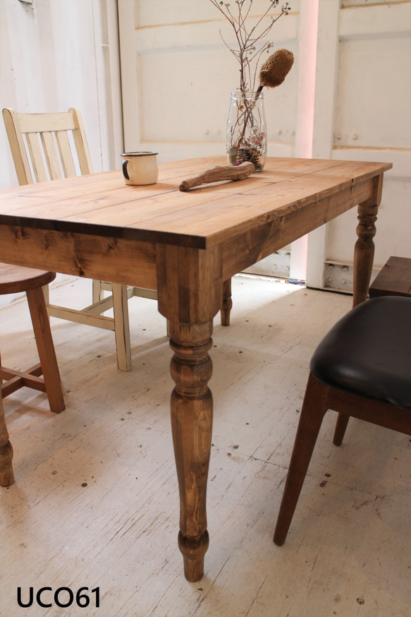 ろくろ脚 ダイニングテーブル　【1400×700】　（ダーク）アンティーク風・天然無垢材・カフェ什器 