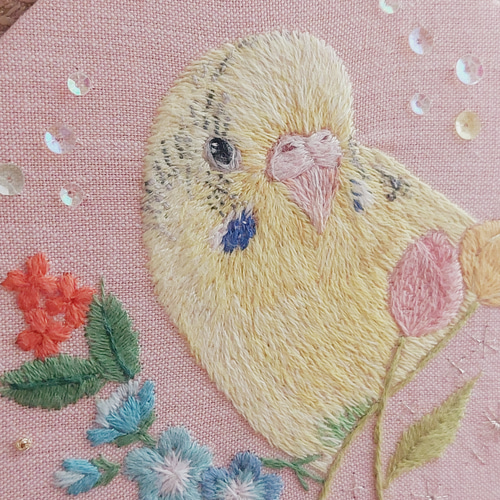 受注生産】『インコ刺繍‎◌瞬きを永遠に……刺繍フレーム(大