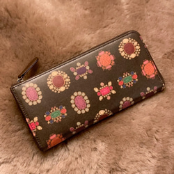 Royal smart wallet ブラック｜機能的で美しい、本革の長財布 1枚目の画像