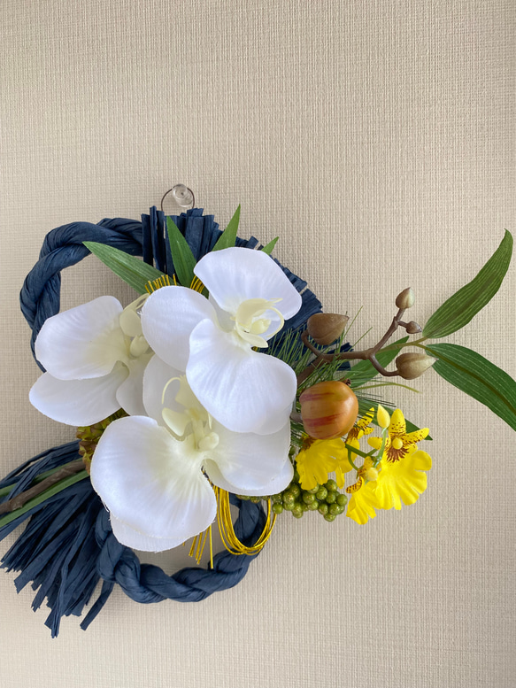 『Creema限定』【送料無料】白い蘭の8の字のお正月飾り　アーティフィシャルフラワー　　A-248 3枚目の画像