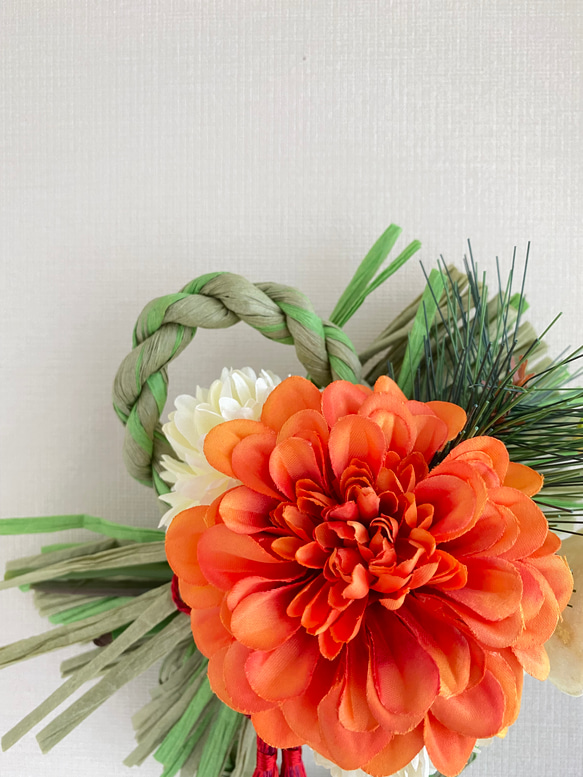 『Creema限定』【送料無料】オレンジ色の花の8の字のお正月飾り　アーティフィシャルフラワー　　A-246 6枚目の画像