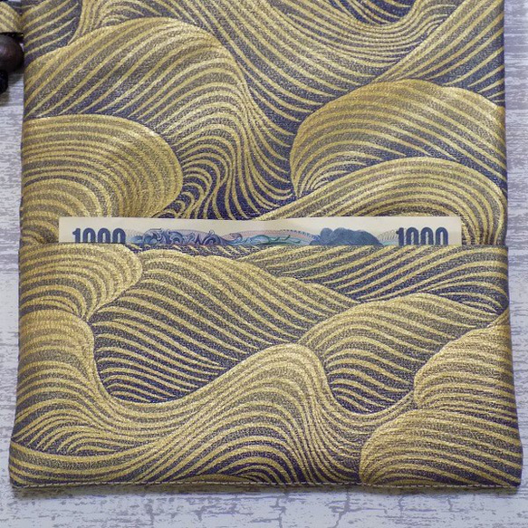 金彩工芸　波　金仕上げ　正絹（シルク）紺色　「道中財布」 6枚目の画像