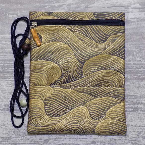 金彩工芸　波　金仕上げ　正絹（シルク）紺色　「道中財布」 4枚目の画像