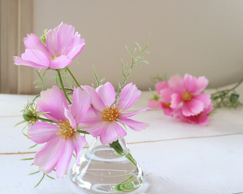 【額縁あり】秋桜(コスモス)の陶器作品 額縁あり】秋桜(コスモス)の陶器作品