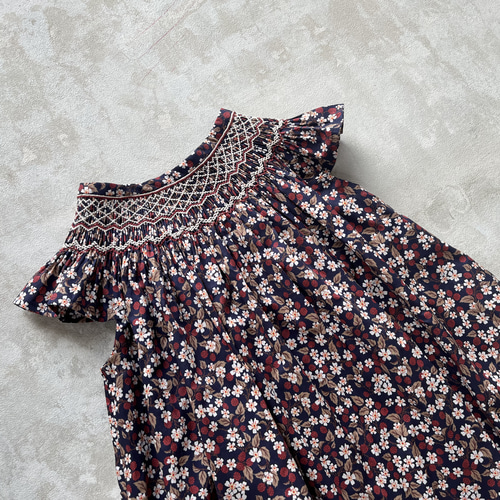libertyfabricスモッキング刺繍ビショップワンピース 子供服
