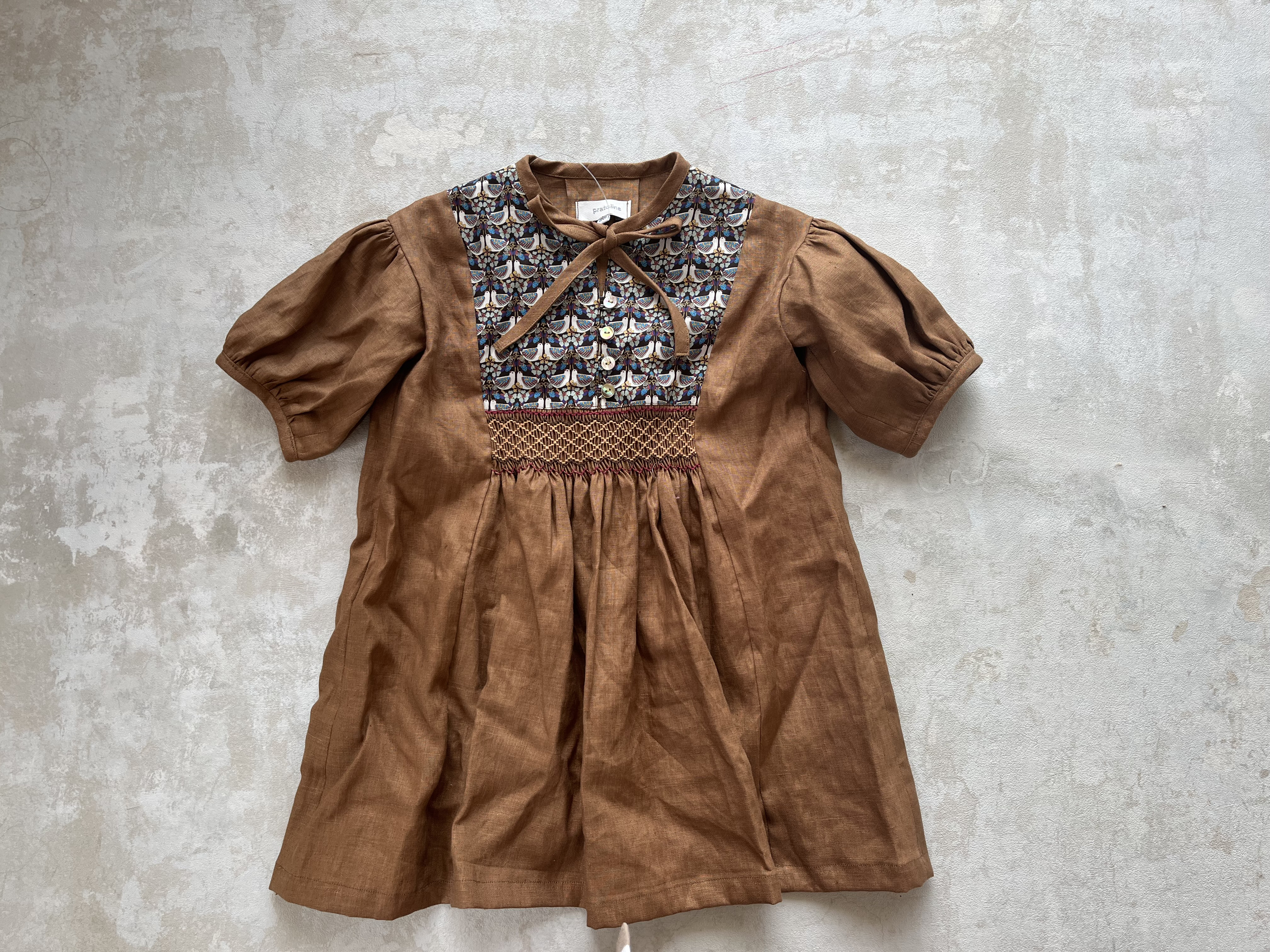 Bonjour diary Caramel ワンピース(4Y) - スモッキング刺繍 baby&child Bonjour diary Caramel ワンピース(4Y) - スモッキング刺繍 baby&child