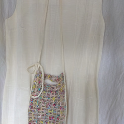 白ふち編み　麻(ジュート)のかぎ針編みポシェット 1枚目の画像