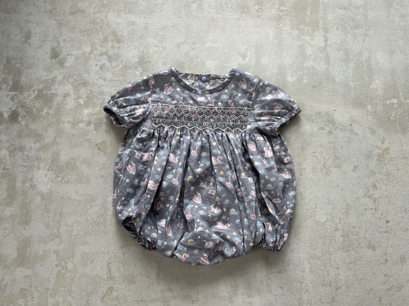 libertyfabricスモッキング刺繍ロンパース ロンパース pratolina