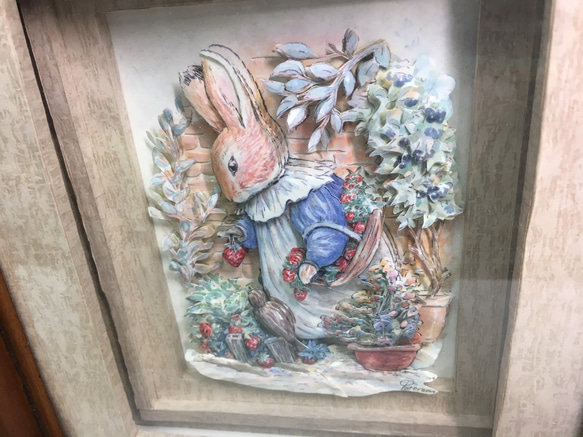 歐風立體紙雕、野薔薇村的兔子、採草莓、Paper Tole、Shadow Box、紙雕 第5張的照片