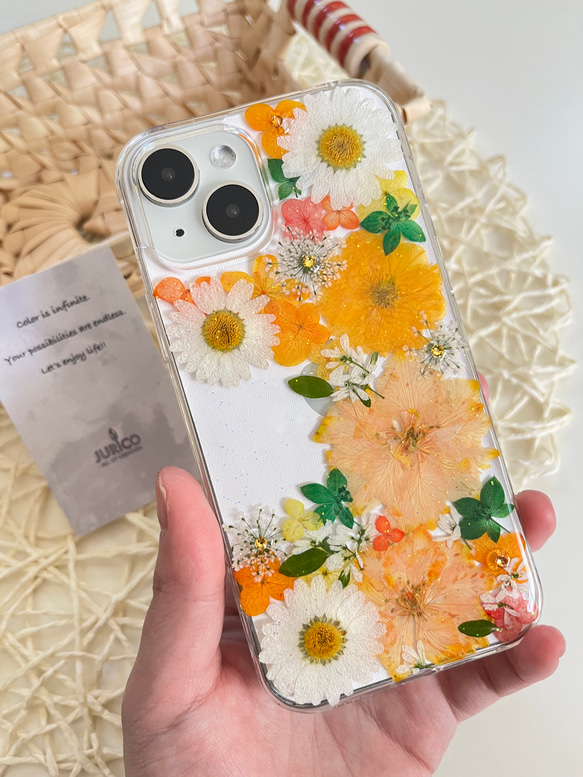 カラフルな押し花のスマホケース 選べる5color 全機種対応　ブルー・グリーン・ピンク・パープル・イエロー 9枚目の画像