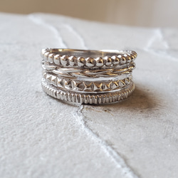 メンズライクなシルバーレイヤード4連リング、RS-219個性的ペアリング