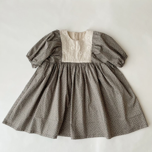 90〜120size】マーガレット×マーガレットのカルムワンピース