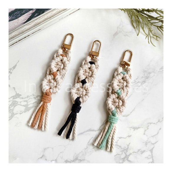 マクラメ　フェザー　キーホルダー マクラメ編み フェザー キーリング - chou chou（シュシュ） | minne