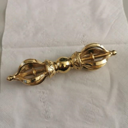 【修縁堂】仏教法器 法輪 輪宝 密教法具 チベット 真鍮製 11cm 仏教法器 法輪 輪宝 密教法具 チベット 真鍮製 11cm その他置物