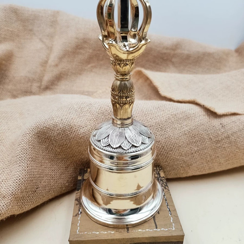 法器 真言宗 鐘 真鍮製 金剛鈴 仏教美術 密教パワー 法具 17cm
