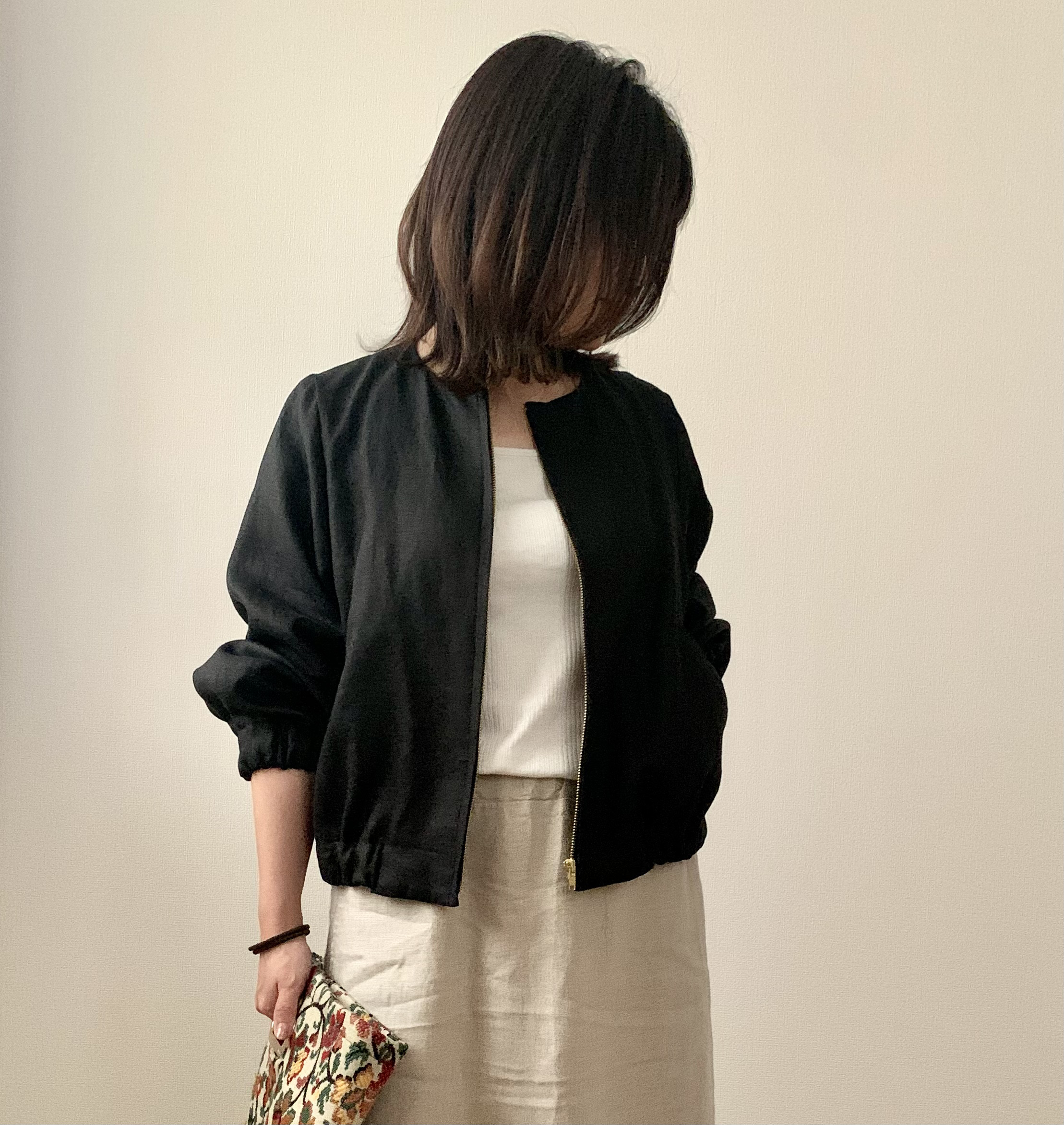 リネン100％｜軽やかに羽織れる 大人のためのシンプルブルゾン