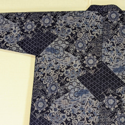 Creema限定　着物生地を使ったリバーシブルでも着れる半纏です。裏も表も絹生地で軽い。両方楽しめます。贈り物に! 4枚目の画像