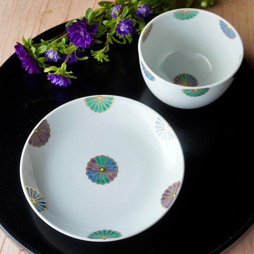 色絵菊紋汲み出し ティーカップ ittou 通販 14443911｜Creema(クリーマ)