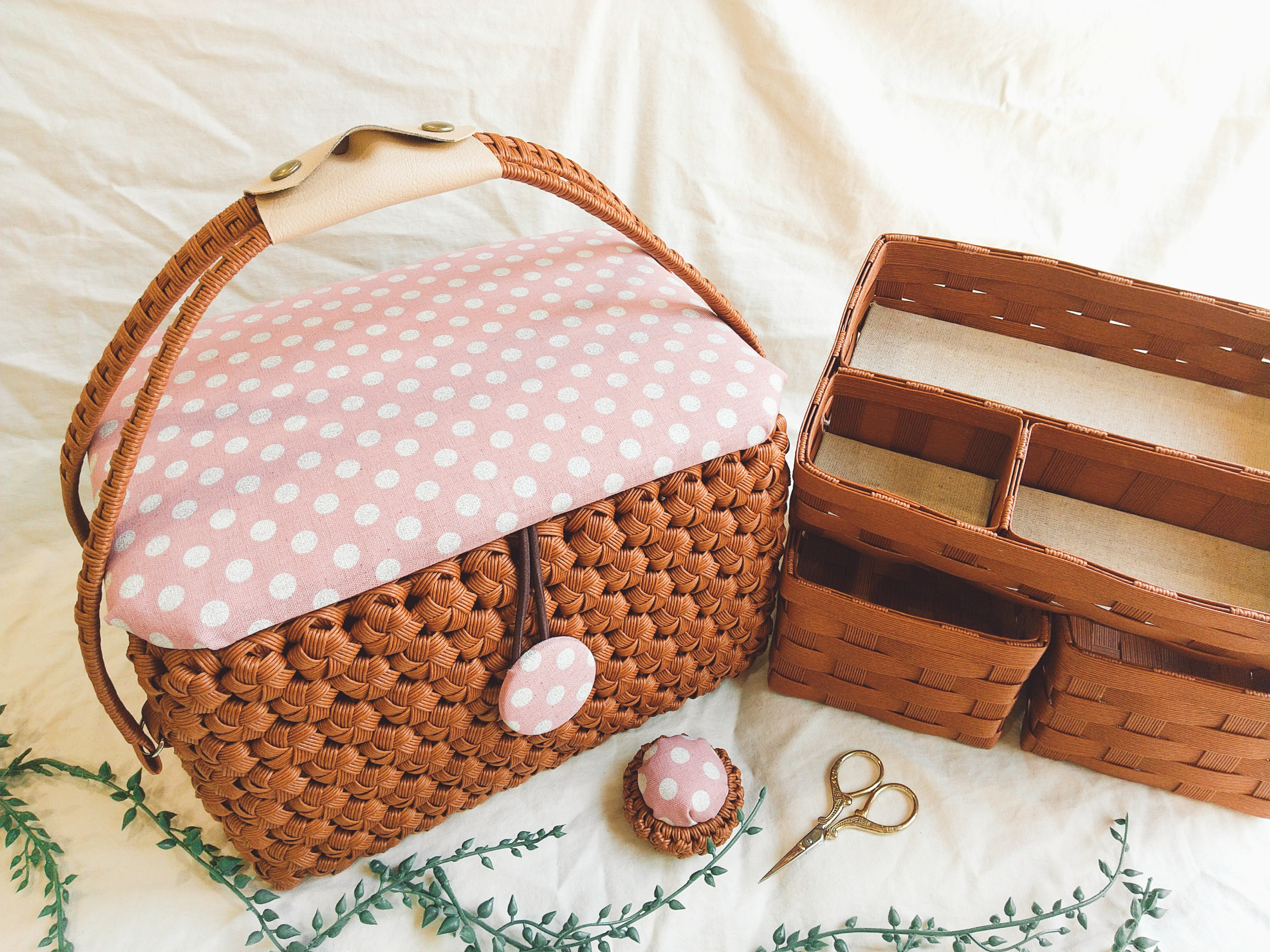 受注製作 花結び 裁縫箱 【キラキラドット ホワイトピンク 】キャラメルクラフト針刺し クリスマス