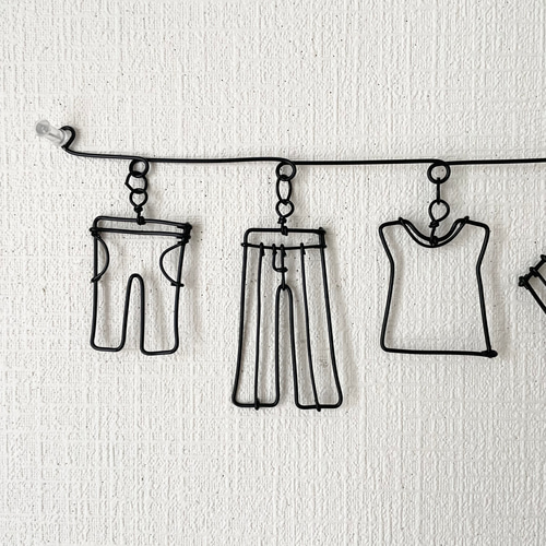 お洋服と靴のガーランド ワイヤークラフト ガーランド にこちゃん 通販