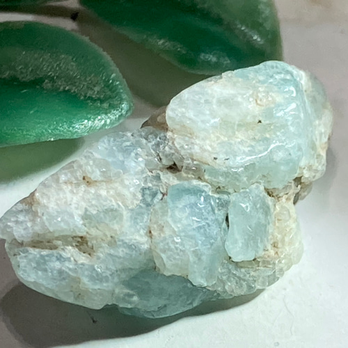 幻のヒスイ北海道日高翡翠穴あき丸玉第三の翡翠
