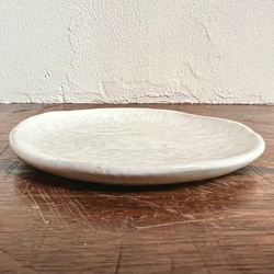 豆皿(まる)　凹凸紋・白 2枚目の画像