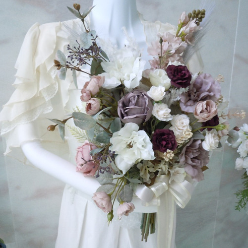 ◇グレイッシュカラーのクラッチブーケ◇ウエディングブーケ グレイ