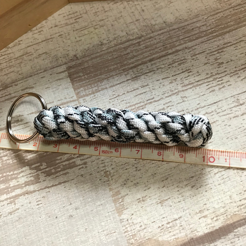 ☆ミッチュ☆パラコード＊ハンドメイド＊キーホルダー＊ストラップ カラーオーダー】 パラコード キーホルダー ストラップ ☆ 名