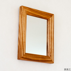小さな壁掛け鏡　ウォールミラー　2 1枚目の画像