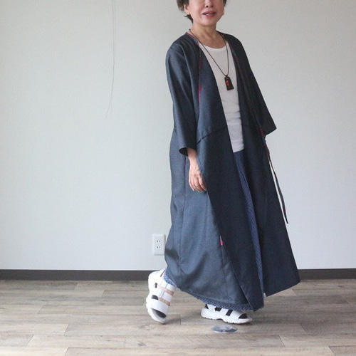 着物リメイク 梅模様と亀甲大島紬合せカシュクールワンピース 着物リメイク 梅模様と亀甲大島紬合せカシュクールワンピース