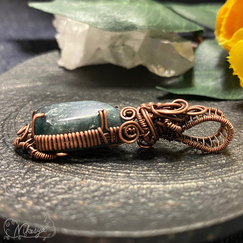 手磨き】【ワイヤーアクセサリー】グランディディエライトの
