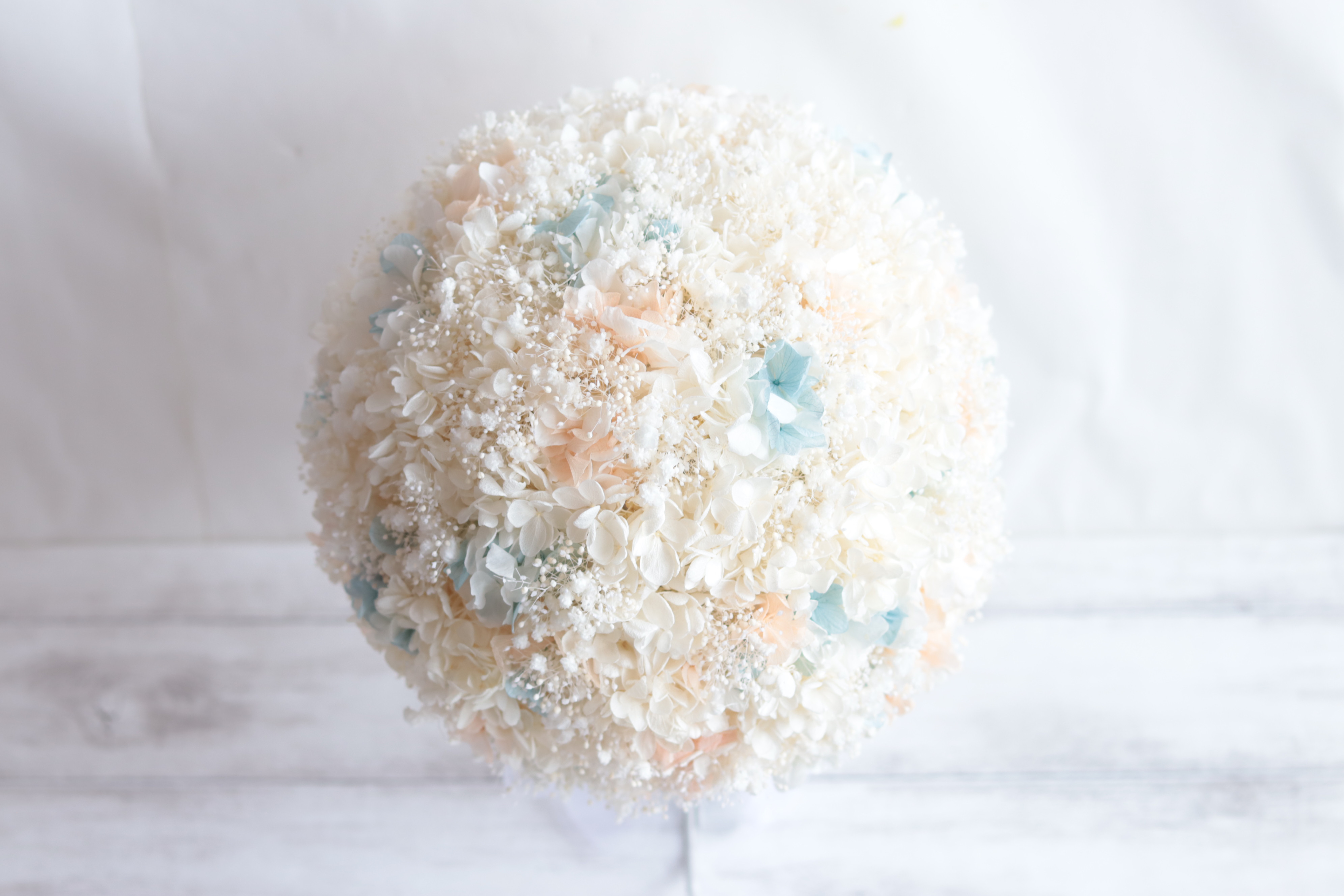 【カラーオーダー制】カスミソウ×アジサイmixのラウンドブーケ(M)＊プリザーブドフラワー